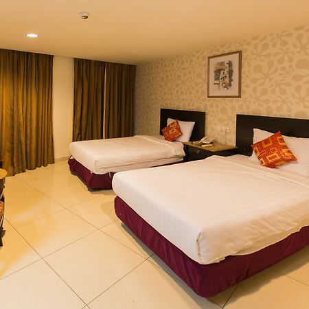Lotus Hotel Kl Sentral Куала Лумпур Екстериор снимка